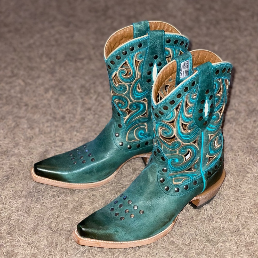 Teal Cowboy Boots. NWOT